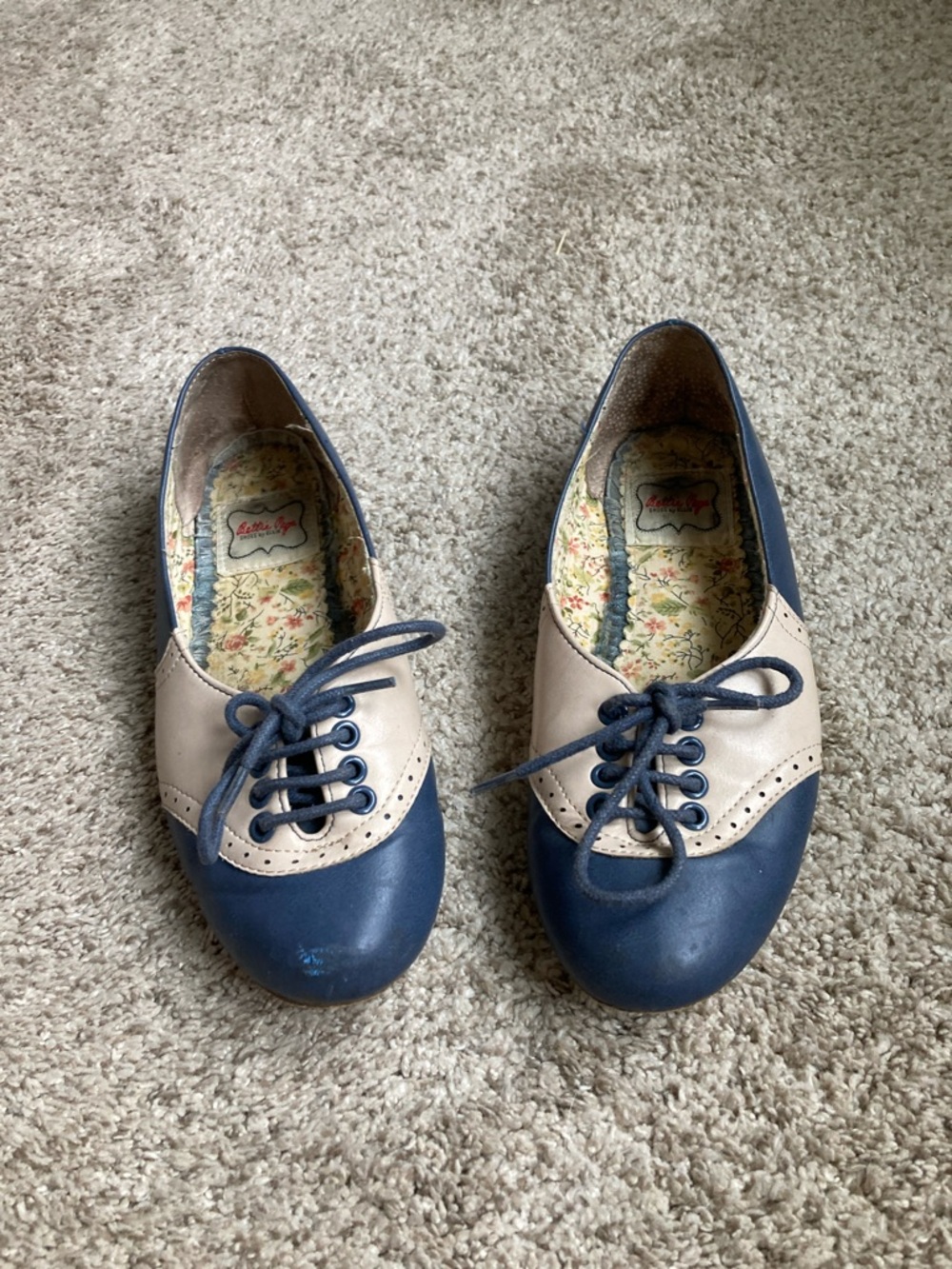 Bettie Page flats, Oxford, navy blue and cream size 6